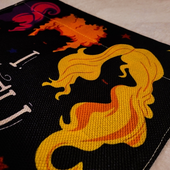 NWT HOCUS POCUS YARD FLAGS - Picture 5 of 5